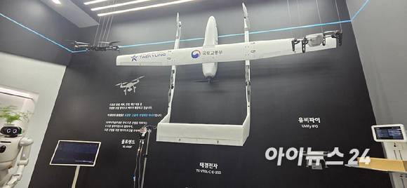 [르포] “꿈의 배터리!”…전고체 앞 中·日 참관객도 발길 멈춰